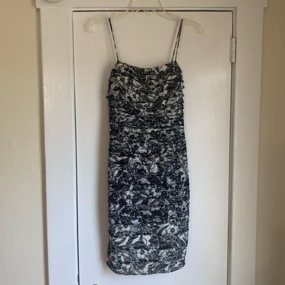 Cache Black & White Mini Formal Dress & Shawl Sz 2 - Picture 2 of 9